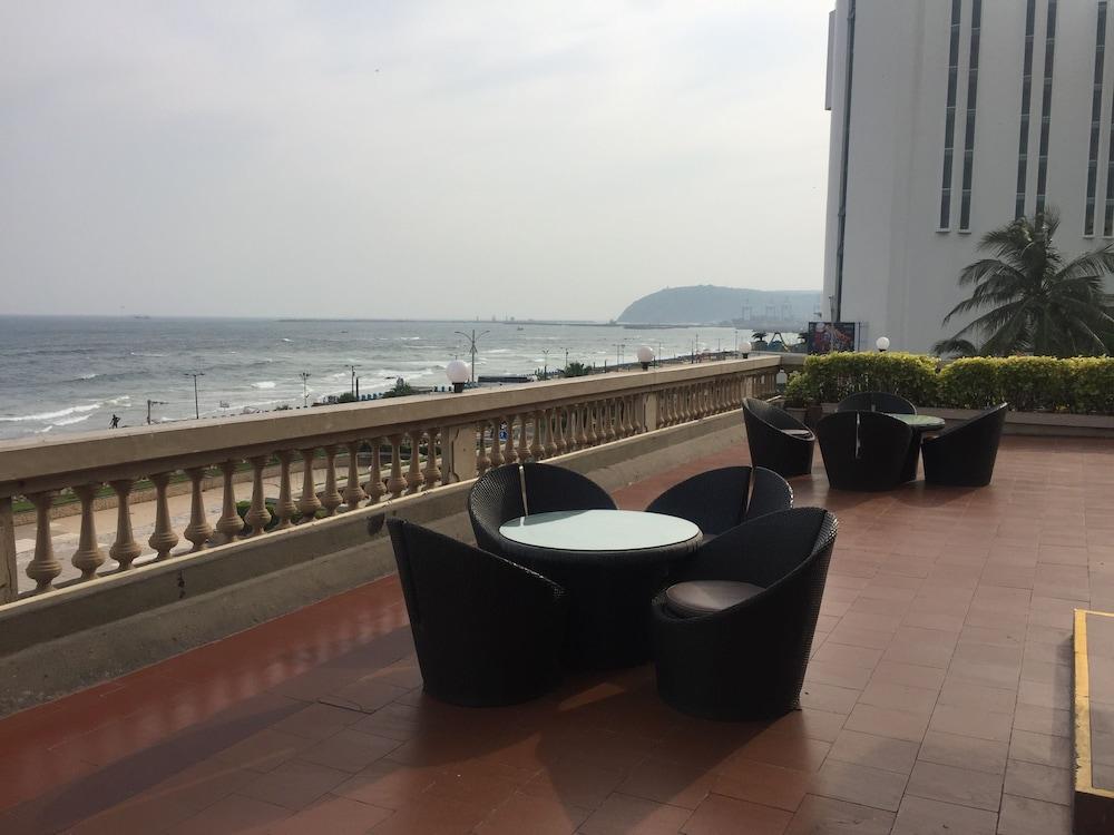 The Gateway Hotel Beach Road Visakhapatnam Dış mekan fotoğraf